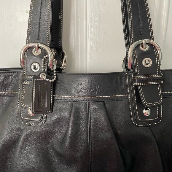 Authentic Coach Soho pleated leather shoulder tote bag xl in black - Picture 5 of 14